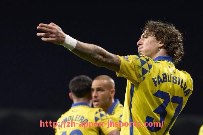 江南体育APP-西甲联赛10月28日精彩对决不可错过