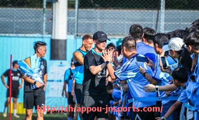 江南体育APP-英超最新积分战报:争冠区仅差2分保级线现死亡缠绕