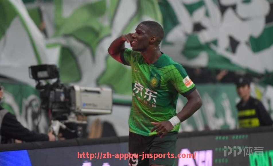 江南体育APP-2019年中超联赛山东鲁能对武汉卓尔关键比赛回顾